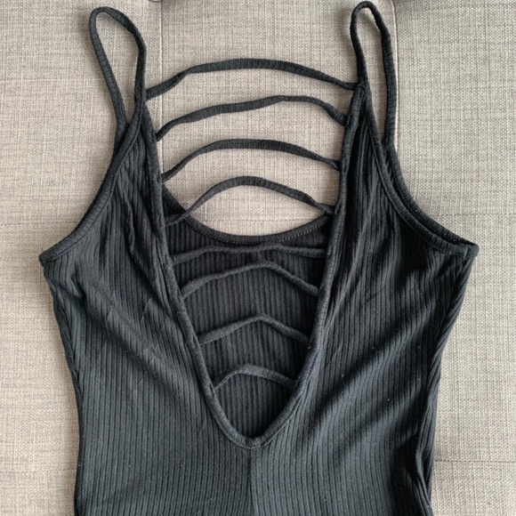 Black Ribbed Open-Back Bodysuit - Picture 3 of 3
